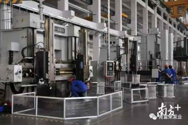 65年来,爱游戏手机版官方网站-爱游戏(中国)一直专注于泵领域的研究和应用,图为爱游戏手机版官方网站-爱游戏(中国)车间